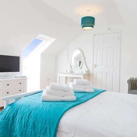 Atlantic Blue Apartment Carbis Bay Exterior photo